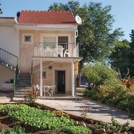 Apartment Raslina Lxvi Bagian luar foto