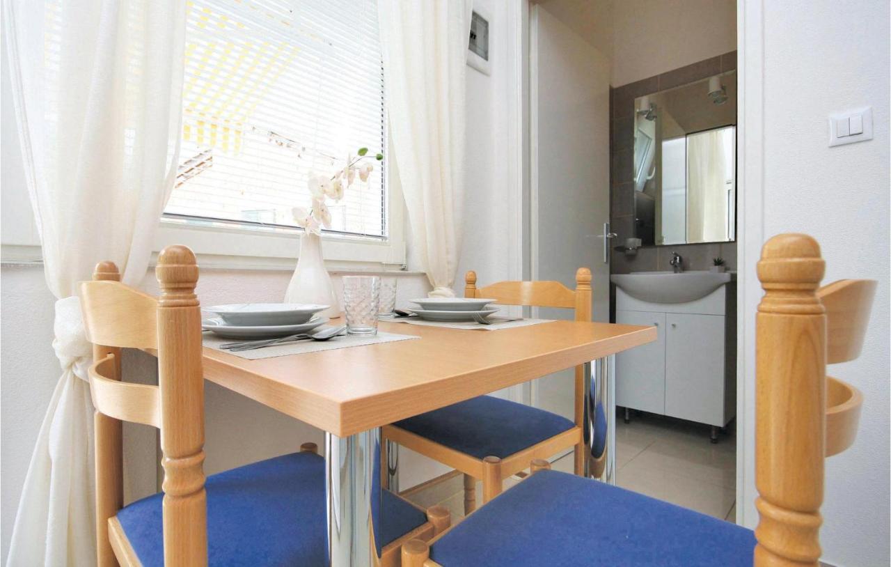 Apartment Raslina Lxvi Bagian luar foto