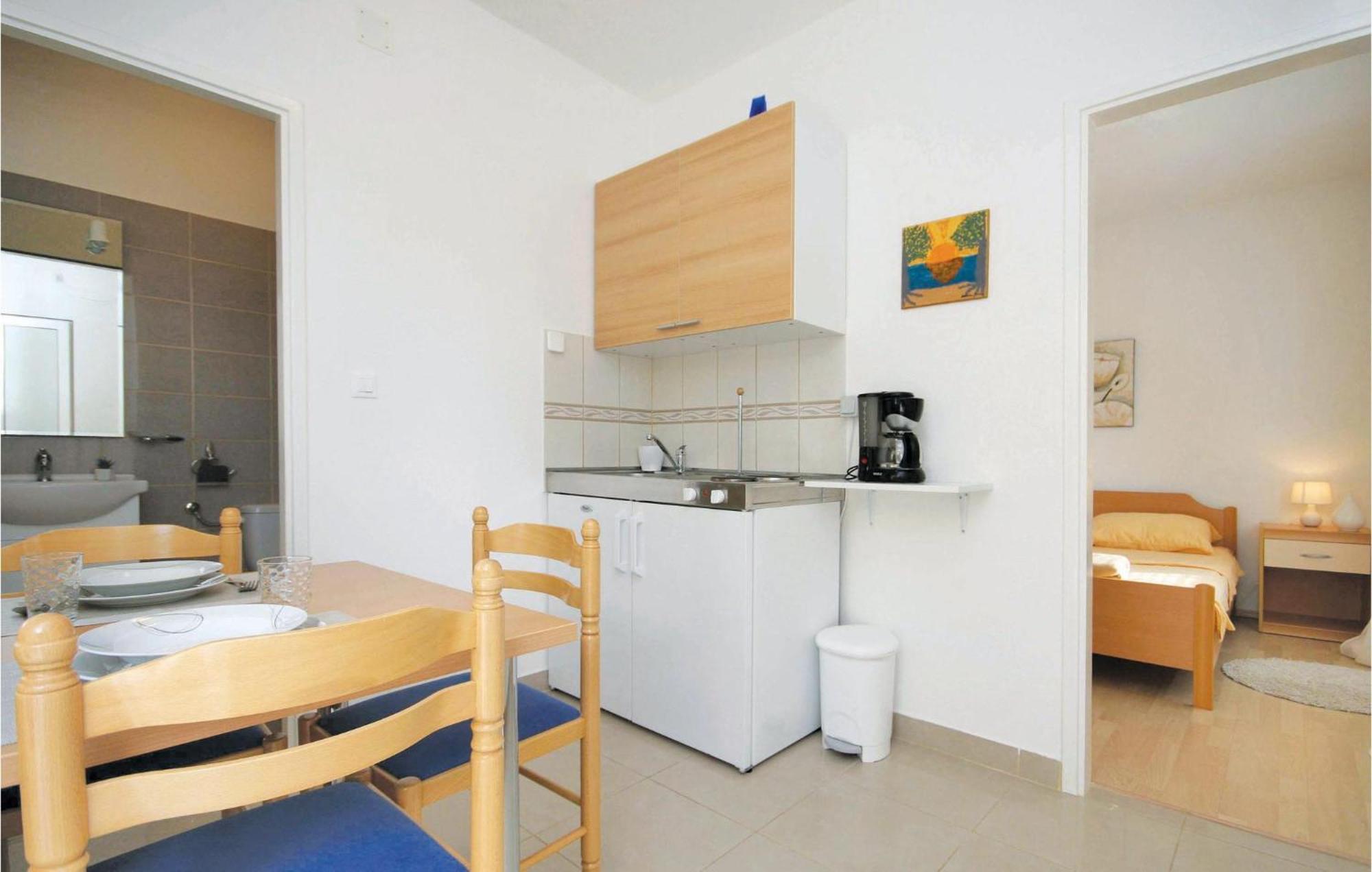Apartment Raslina Lxvi Bagian luar foto
